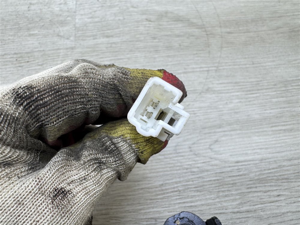 Замок ремня безопасности, 500 рублей, Севастополь