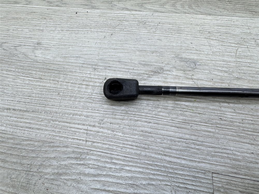 Амортизатор крышки багажника, 600 рублей, Севастополь