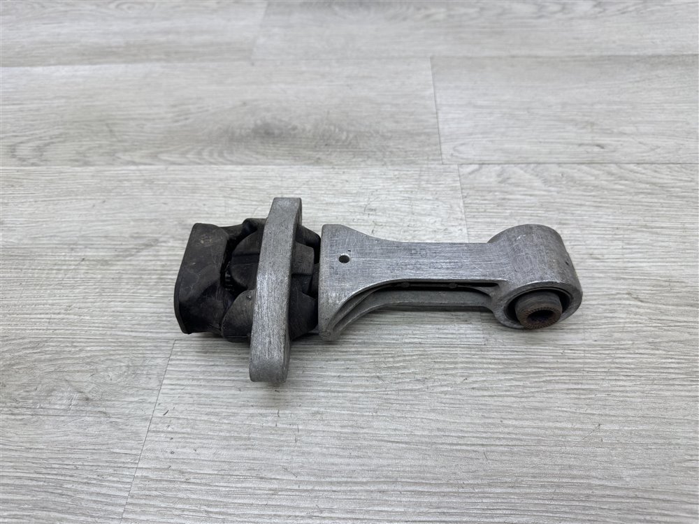 Подушка двигателя, 1500 рублей, Севастополь