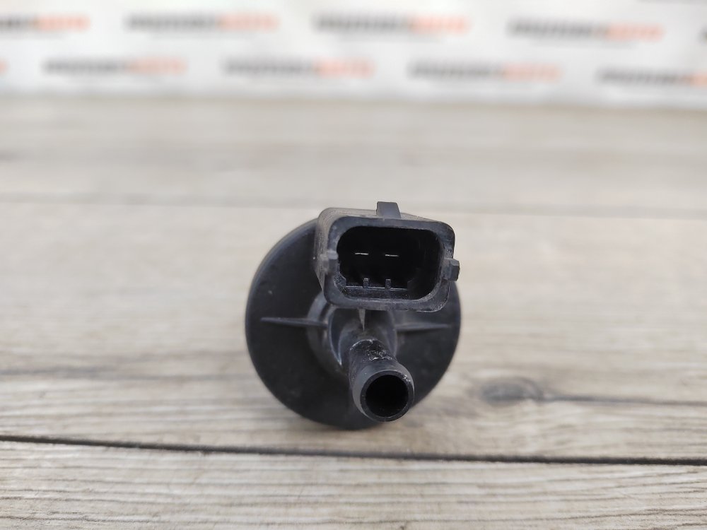 Клапан вентиляции топливного бака, 500 рублей, Москва