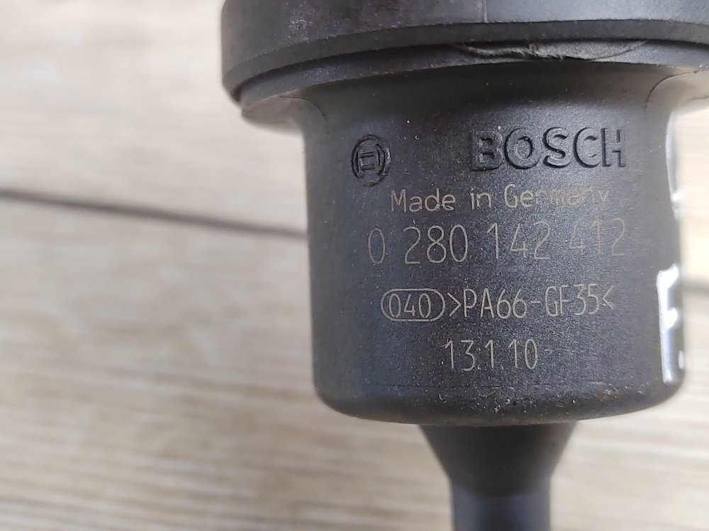 Клапан вентиляции топливного бака, 500 рублей, Москва