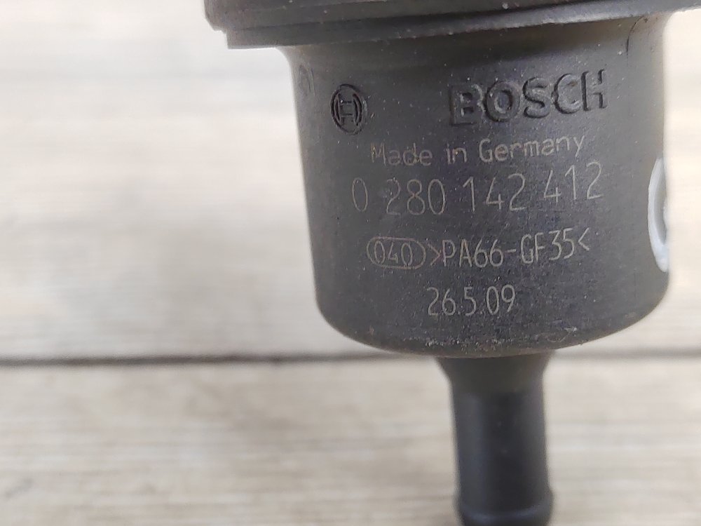 Клапан вентиляции топливного бака, 500 рублей, Москва