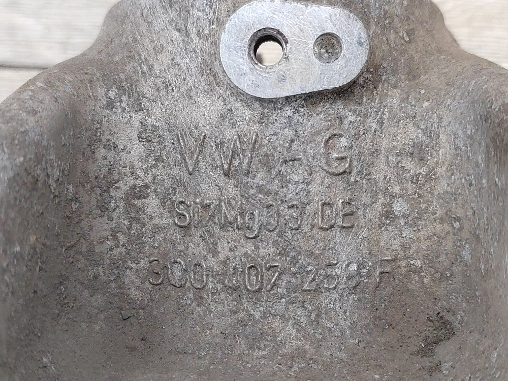 Кулак поворотный, 1400 рублей, Москва