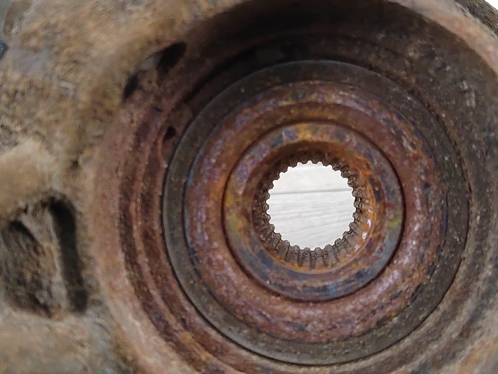 Кулак поворотный, 2000 рублей, Москва