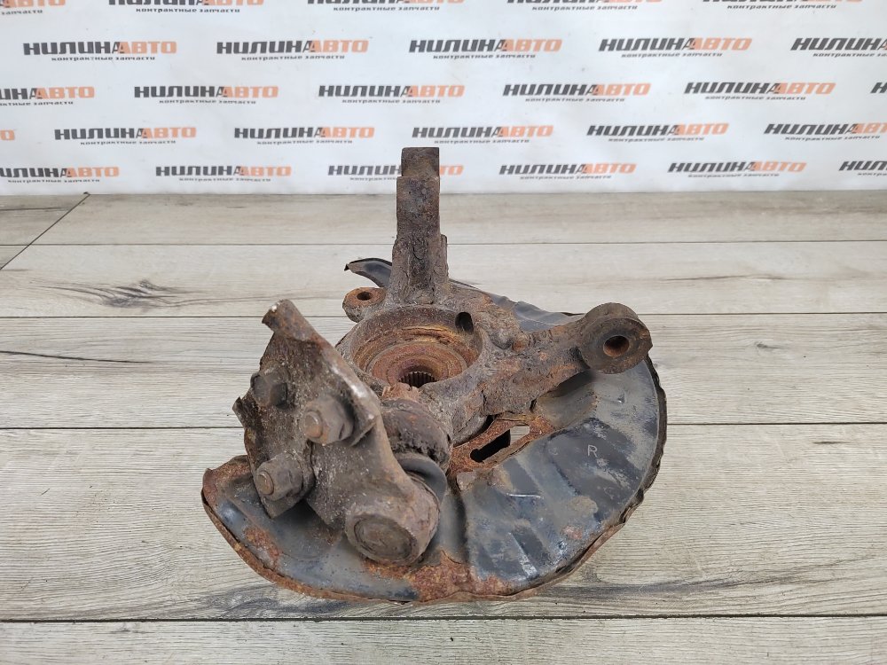 Кулак поворотный, 2000 рублей, Москва