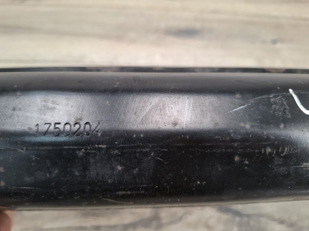 Усилитель бампера, 1000 рублей, Москва