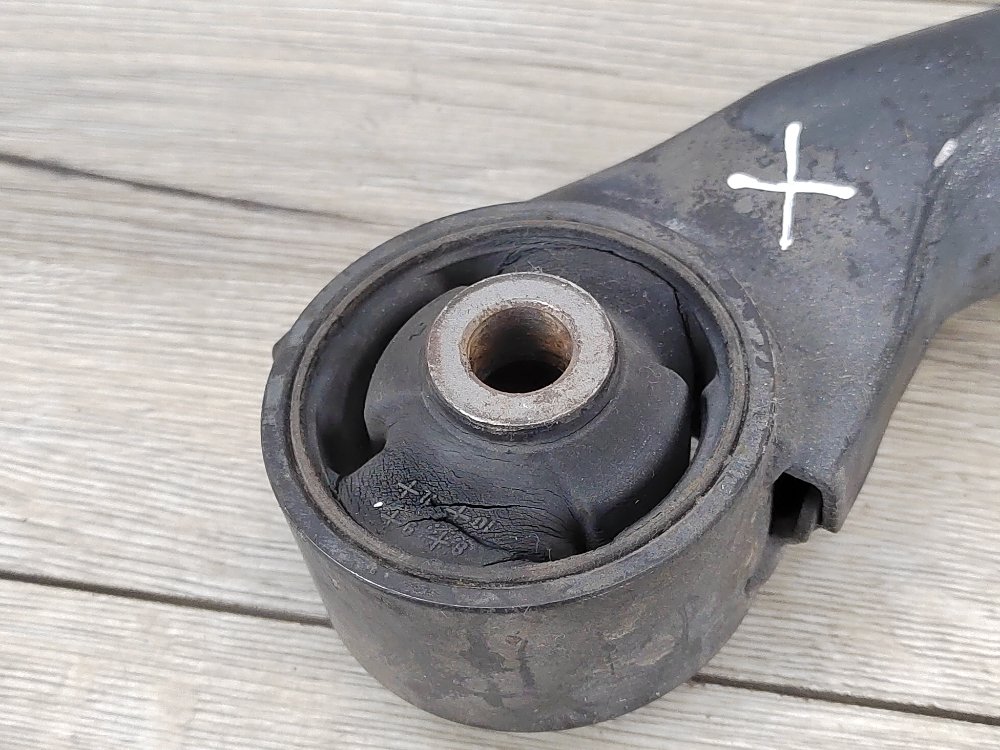 Рычаг передний нижний, 1000 рублей, Москва