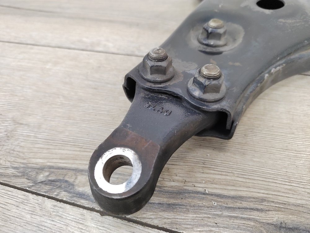 Рычаг передний нижний, 1000 рублей, Москва