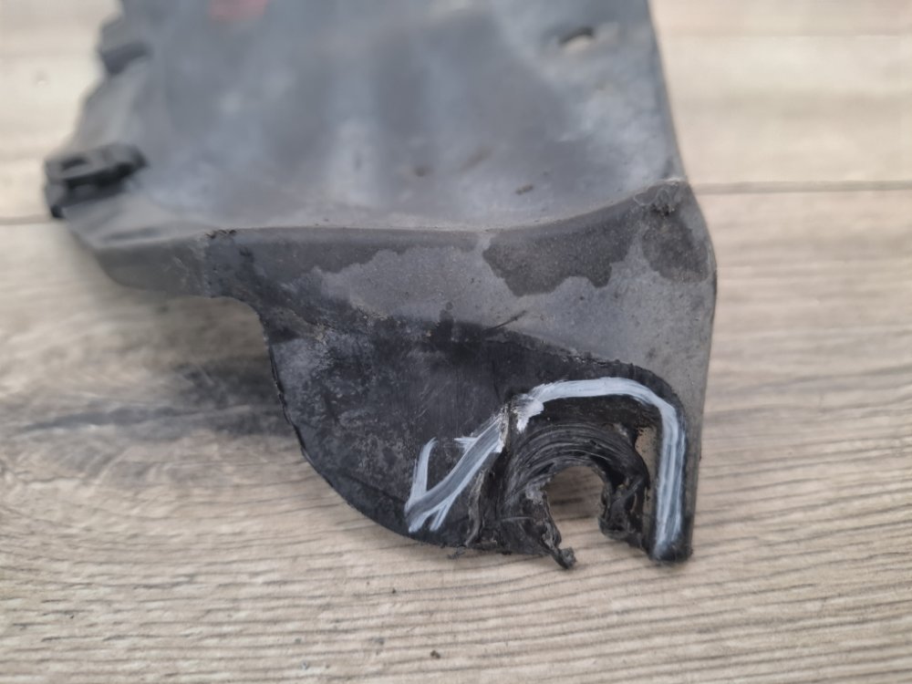 Подкрылок, 500 рублей, Москва