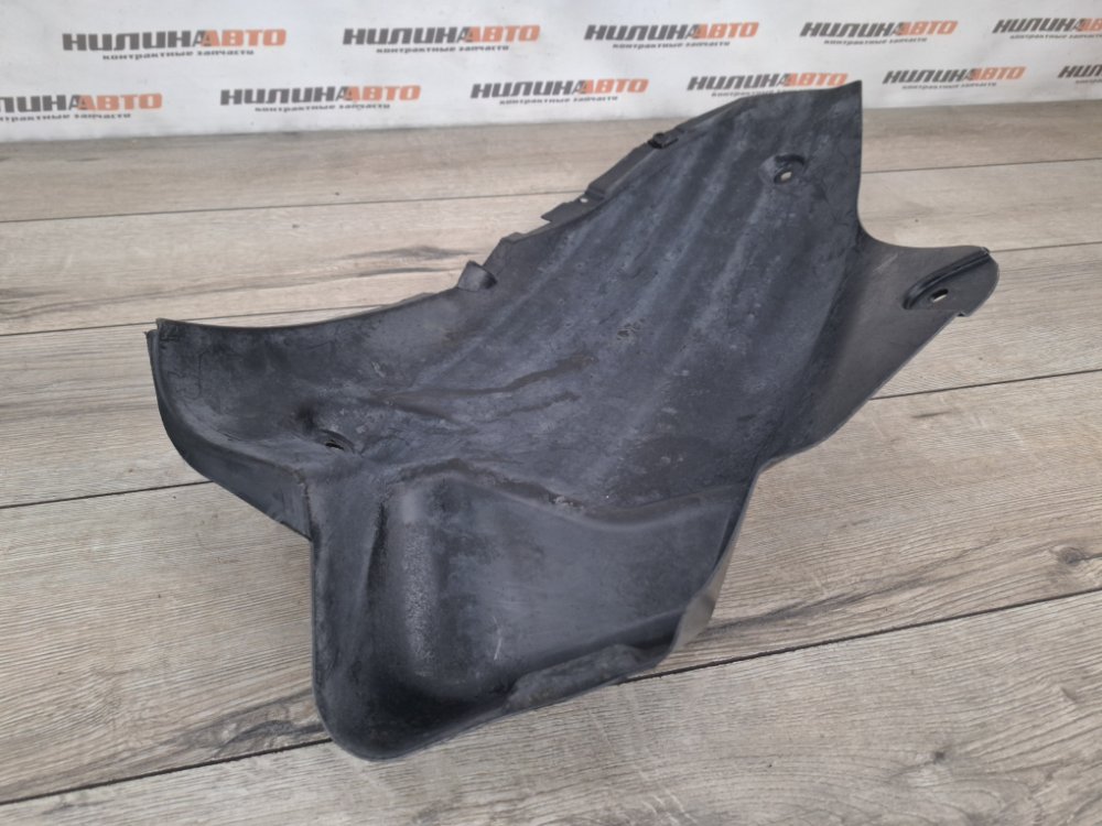 Подкрылок, 1000 рублей, Москва