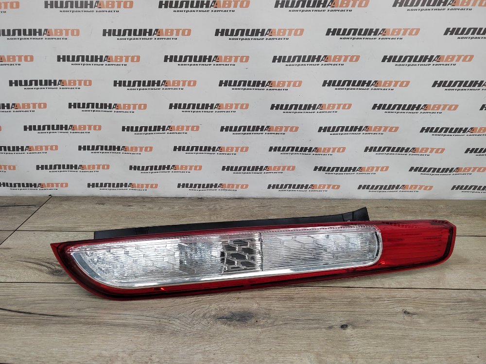 Фонарь в крыло, 4000 рублей, Москва