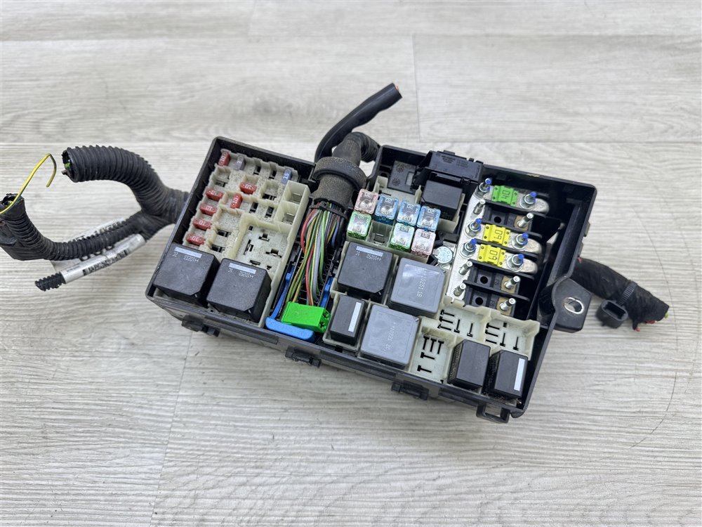 Блок предохранителей под капот, 2500 рублей, Севастополь