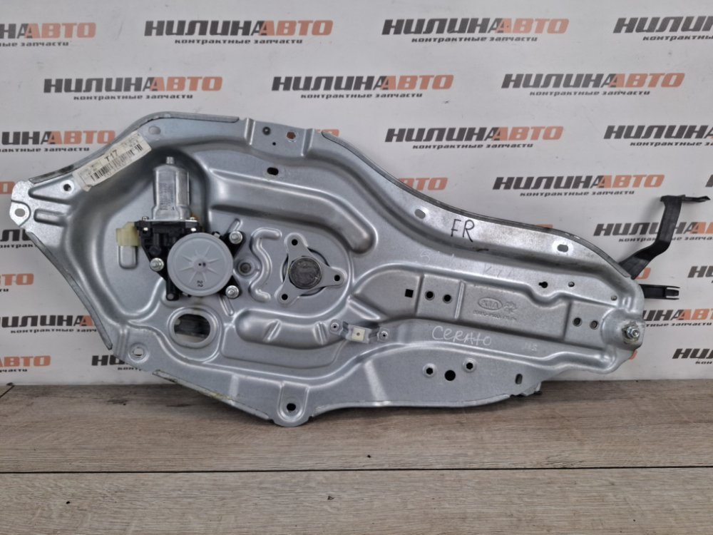 Стеклоподъемник, 1000 рублей, Москва