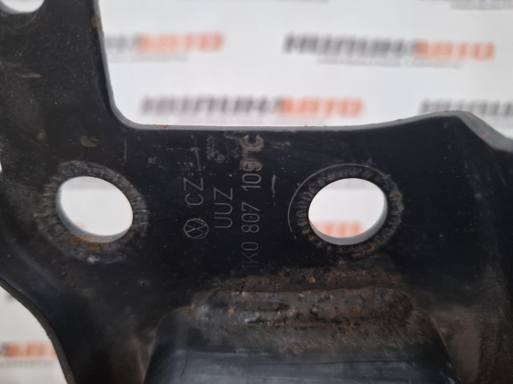 Усилитель бампера, 1000 рублей, Москва