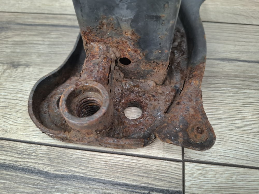 Усилитель бампера, 1000 рублей, Москва