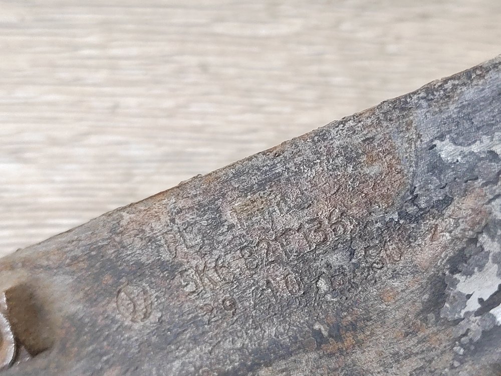 Кронштейн крыла, 1000 рублей, Москва