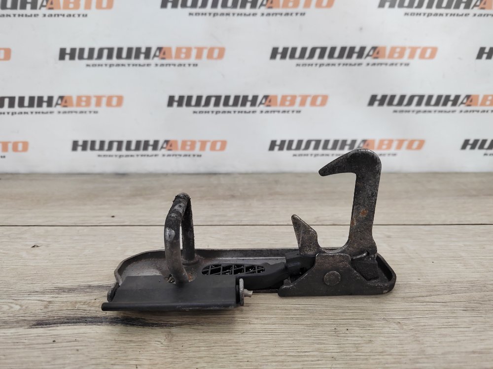 Крюк замка капота, 800 рублей, Москва