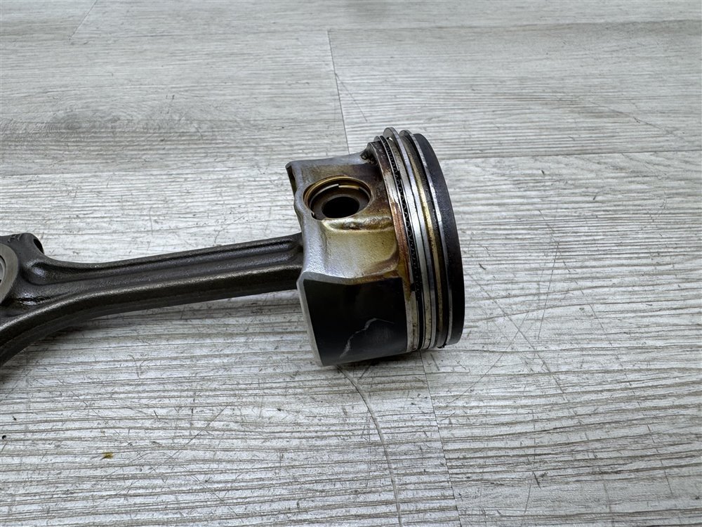 Поршень двигателя, 3000 рублей, Севастополь