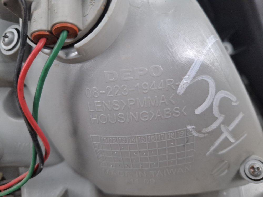 Фонарь в крыло, 6900 рублей, Москва