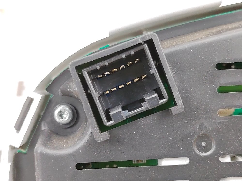 Панель приборов, 2000 рублей, Москва