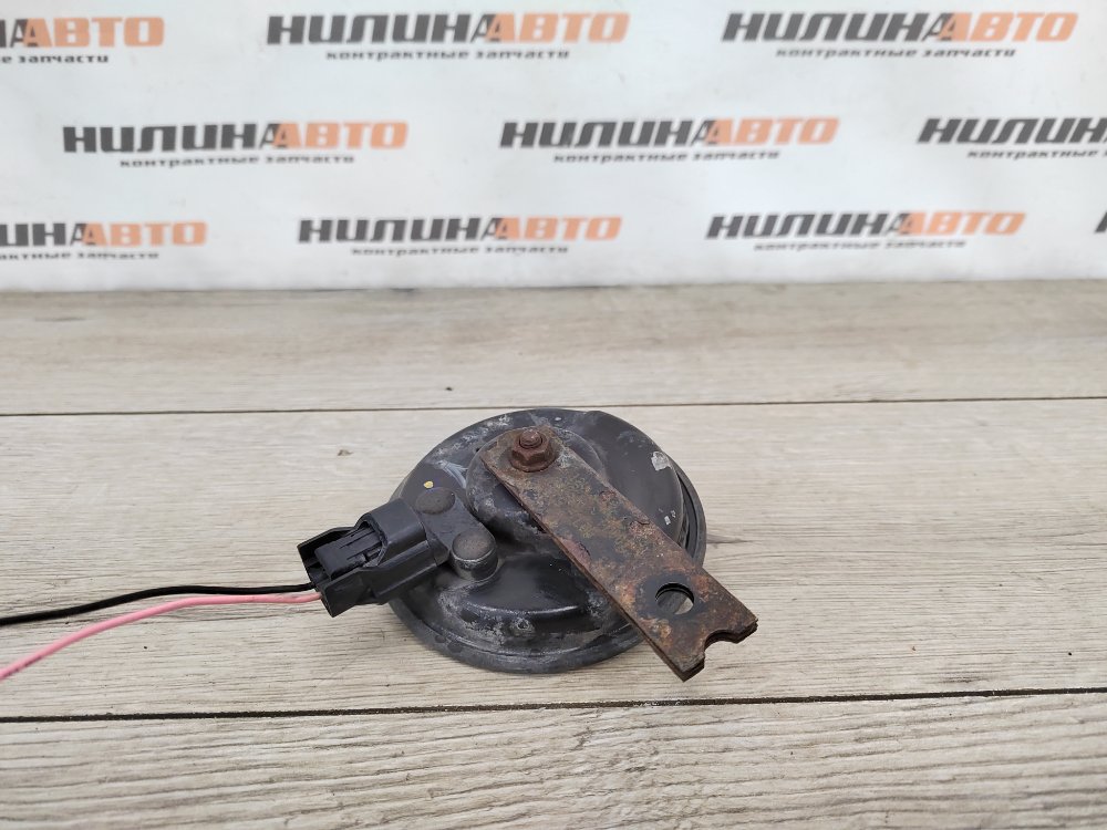 Звуковой сигнал, 800 рублей, Москва