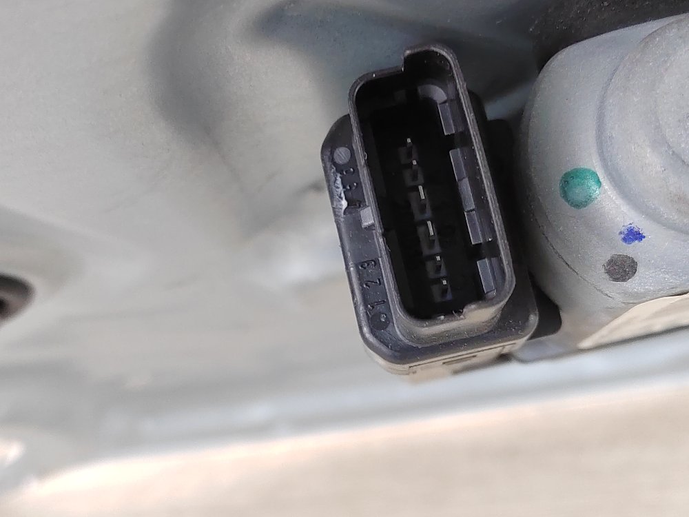 Стеклоподъемник, 2000 рублей, Москва