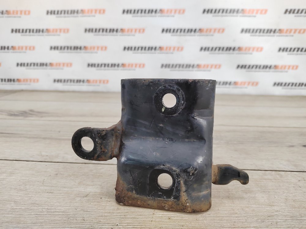 Кронштейн КПП, 500 рублей, Москва