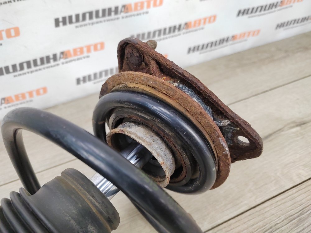 Амортизатор, 2000 рублей, Москва