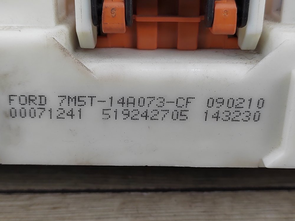 Блок предохранителей салон, 1000 рублей, Москва