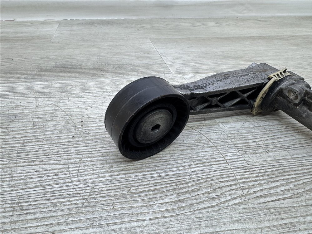 Натяжитель приводного ремня, 500 рублей, Севастополь