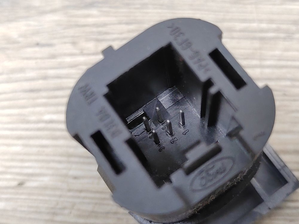 Кнопка обогрева заднего стекла, 500 рублей, Москва