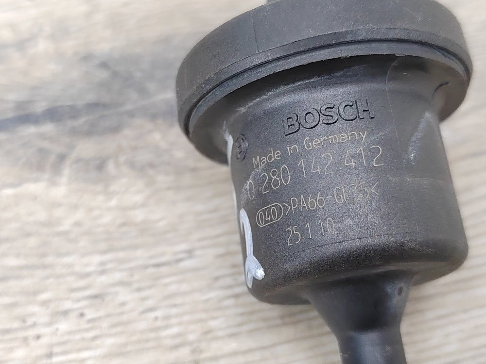 Клапан вентиляции топливного бака, 500 рублей, Москва