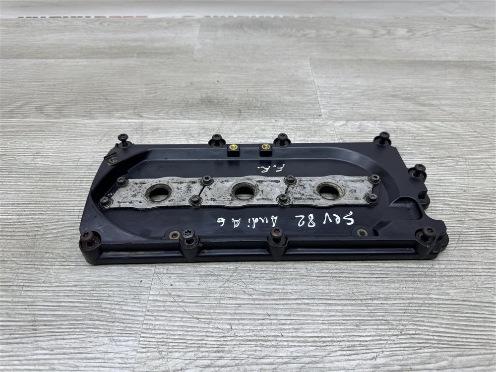 Крышка клапанная, 2000 рублей, Севастополь