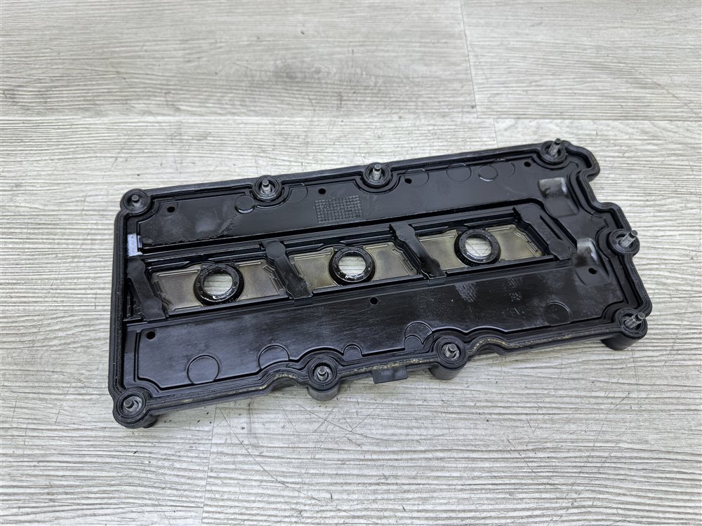 Крышка клапанная, 2000 рублей, Севастополь