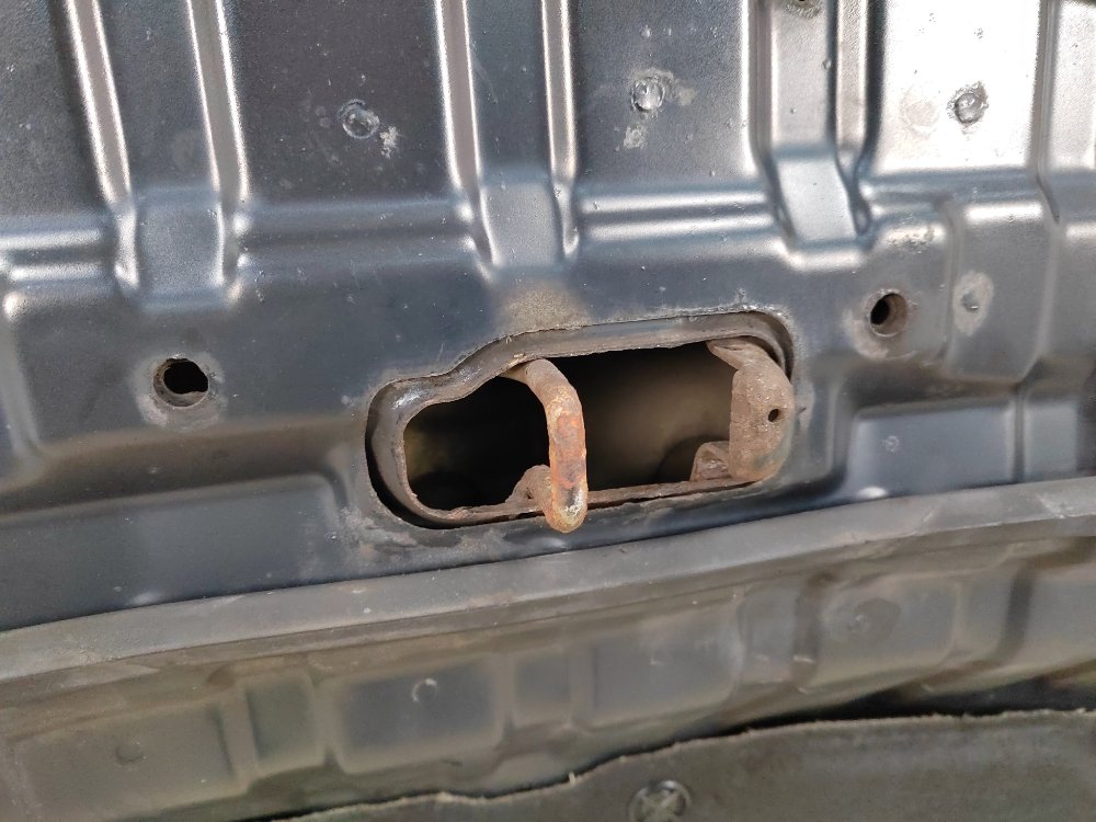 Капот, 21500 рублей, Москва