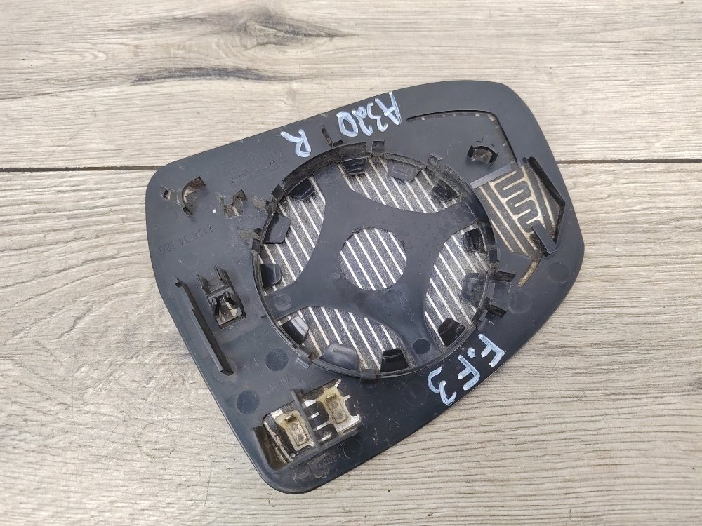 Зеркальный элемент, 800 рублей, Москва