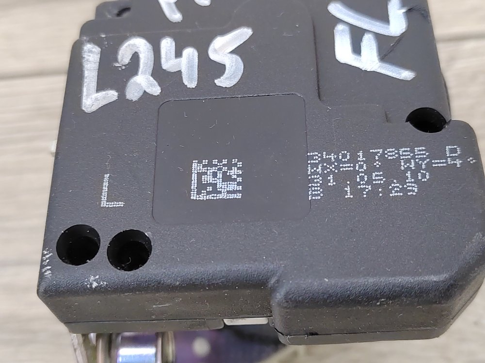 Ремень безопасности, 1300 рублей, Москва