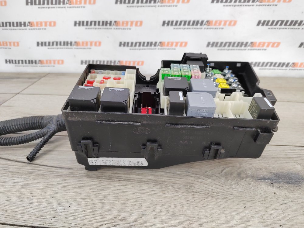 Блок предохранителей под капот, 2000 рублей, Москва