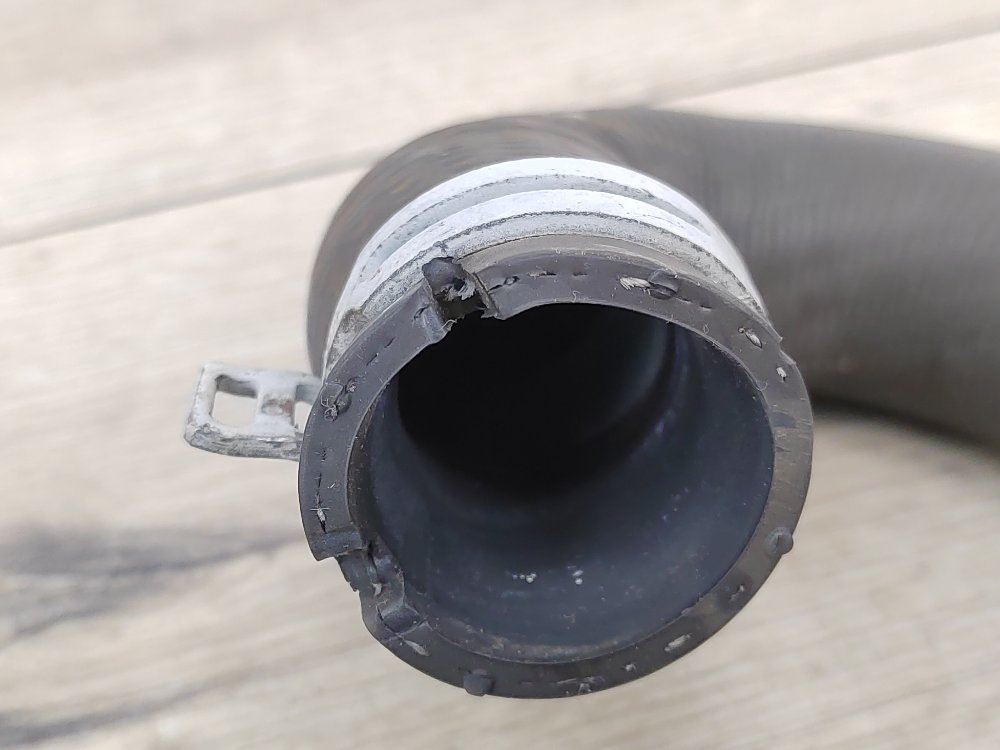 Патрубок радиатора, 500 рублей, Москва