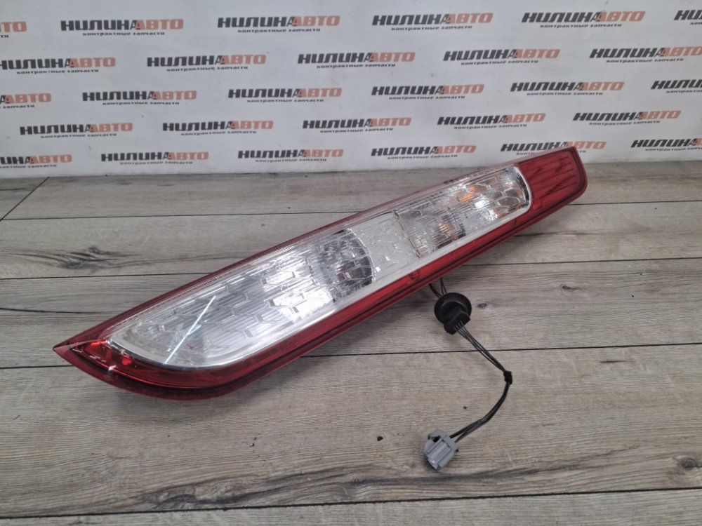 Фонарь в крыло, 2000 рублей, Москва