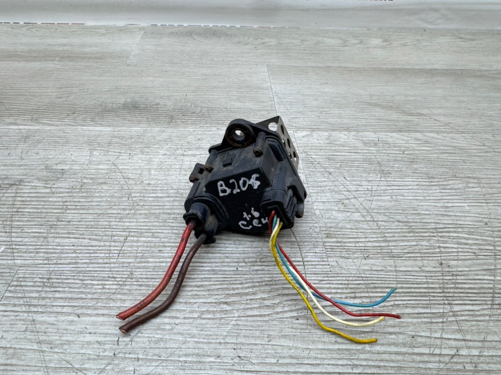 Резистор вентилятора охлаждения, 1000 рублей, Севастополь