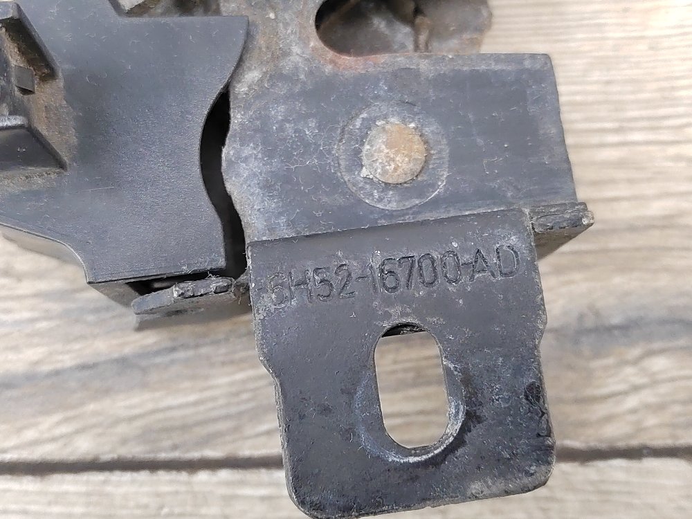 Замок капота, 1500 рублей, Москва