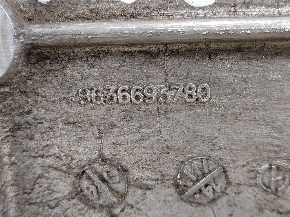 Кронштейн компрессора кондиционера, 900 рублей, Москва