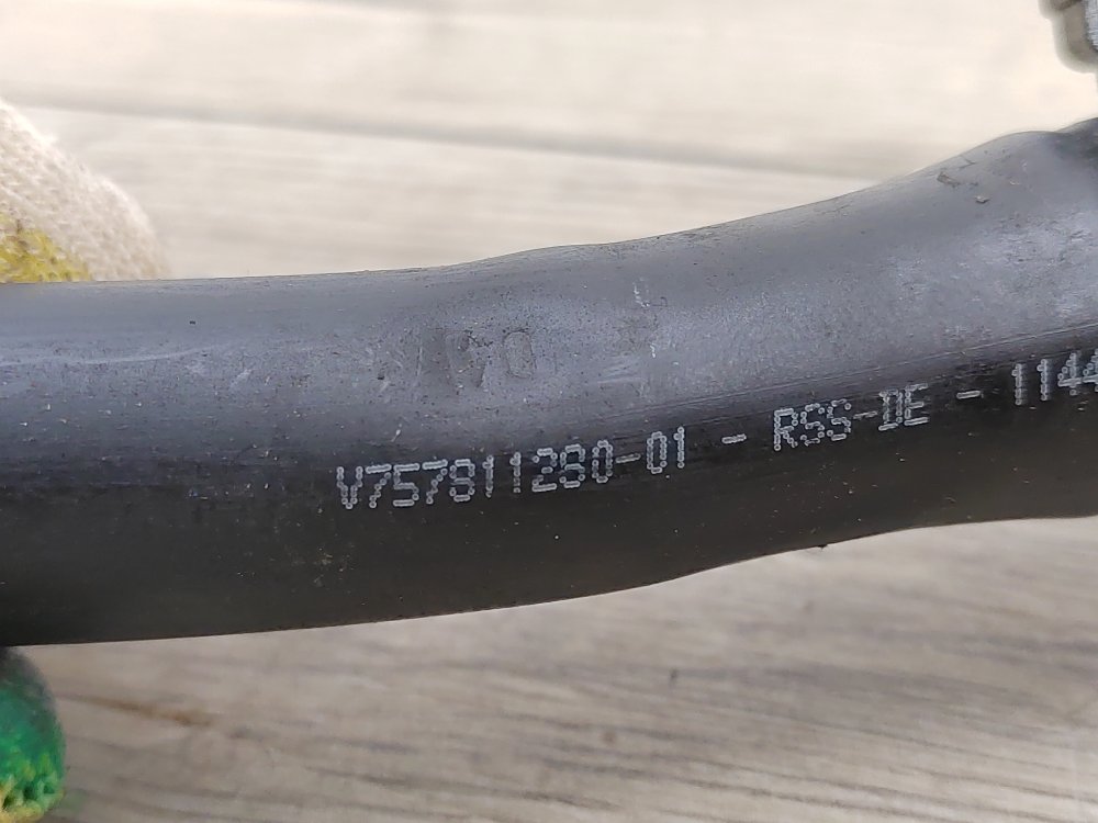 Трубка картерных газов, 1000 рублей, Москва