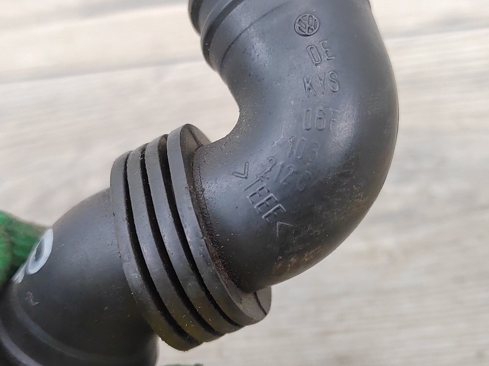 Патрубок картерных газов, 1000 рублей, Москва