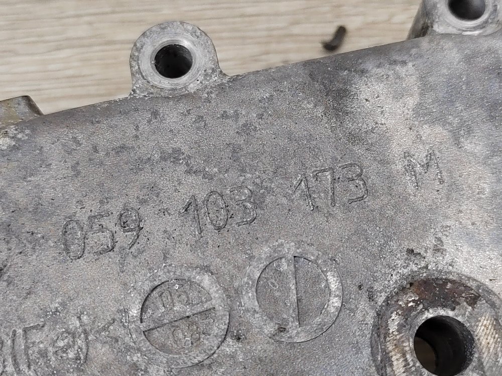 Крышка двигателя, 2900 рублей, Москва