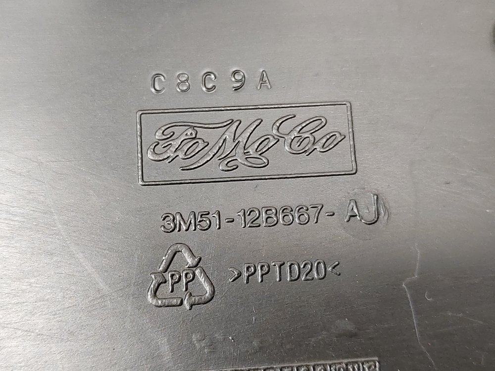 Корпус АКБ, 600 рублей, Москва