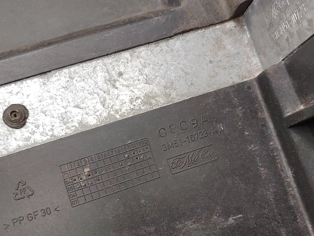 Корпус АКБ, 600 рублей, Москва