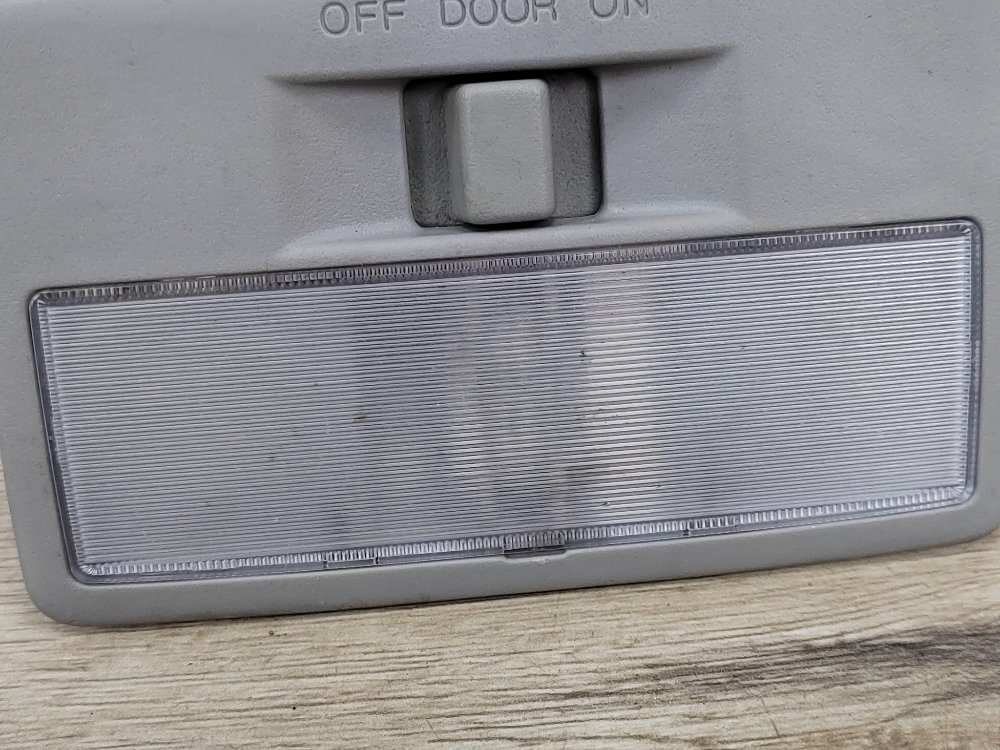 Плафон салона, 500 рублей, Москва