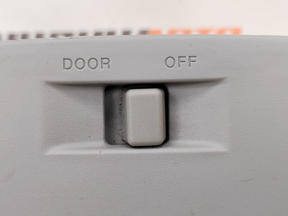 Плафон салона, 600 рублей, Москва